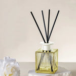 Gardenia Reed Diffuser Set view 2